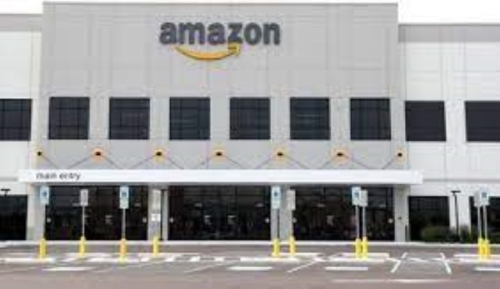 Amazon warehouse in Bedford, Ohio